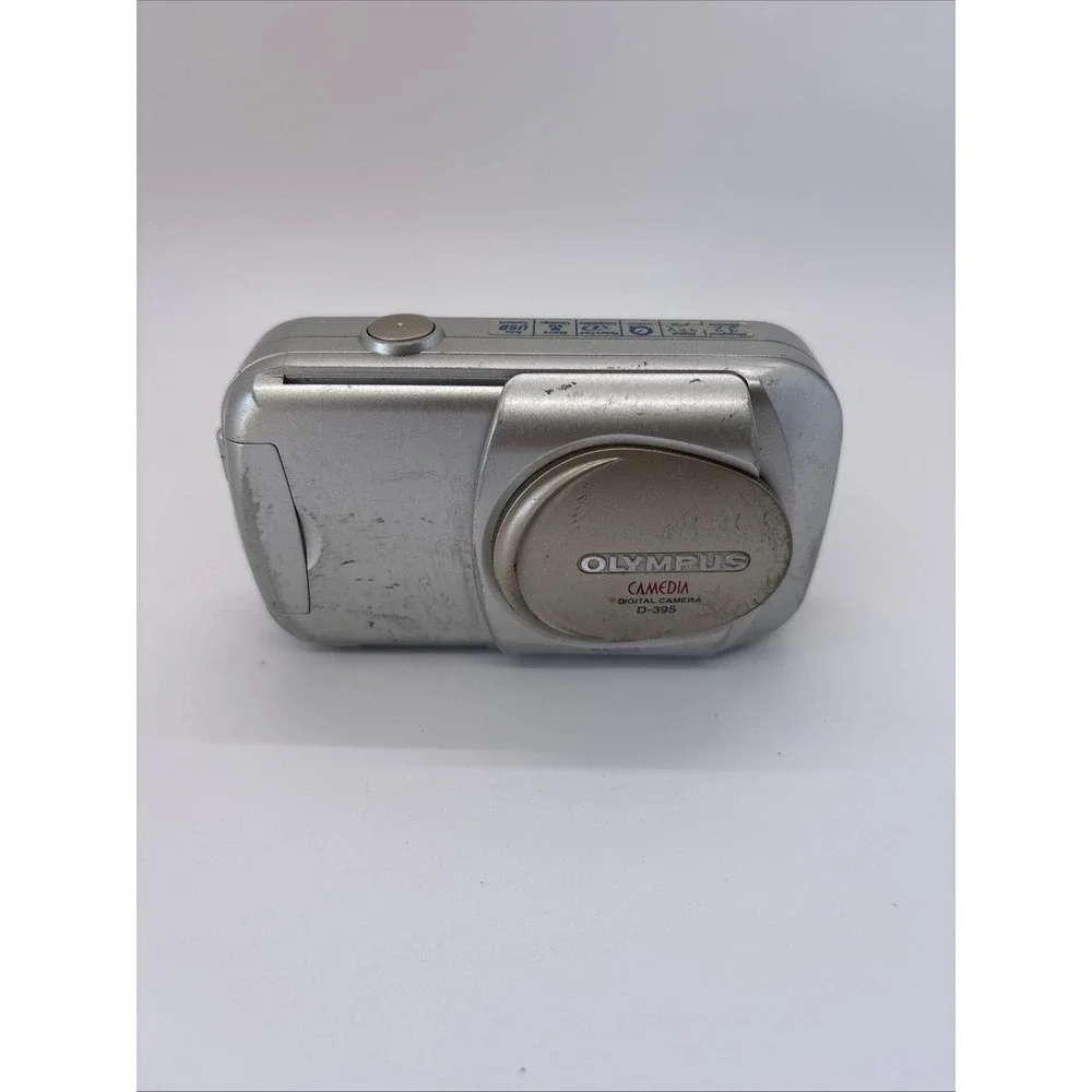 Olympus Camedia D-395 3.2MP Digital Camera Silver with Lowepro Case Tested